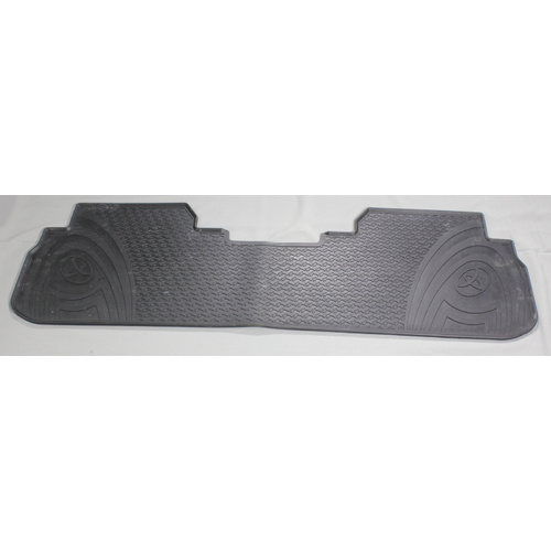 Genuine Toyota Kluger GSU40, GSU45 Rear Rubber Floor Mat 2nd Row 05/2007 - 2013